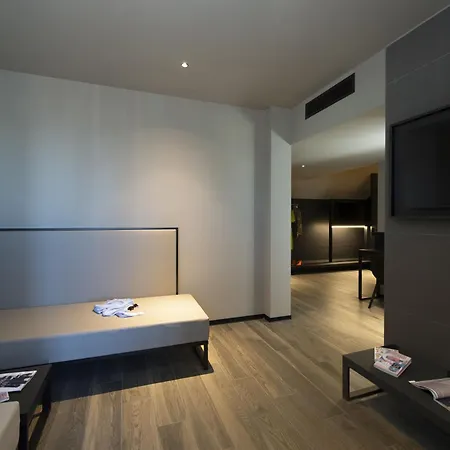 7ba ホテル 4*